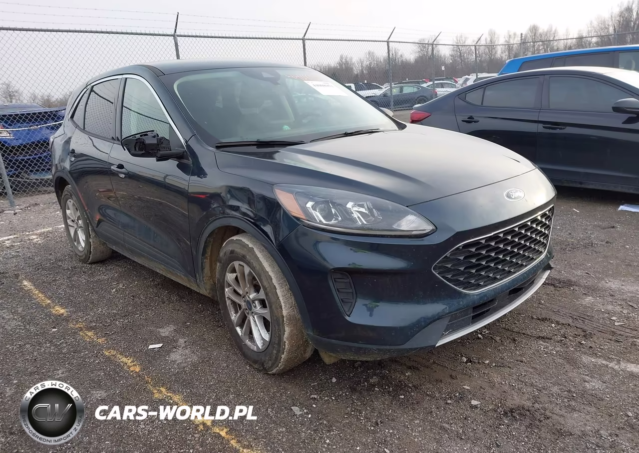 2022 Ford Escape Se