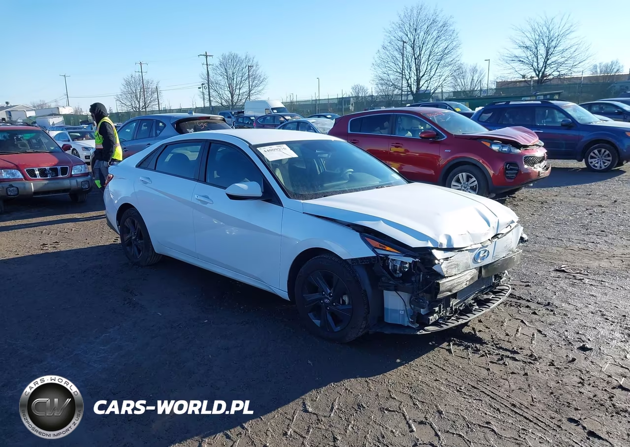 2022 Hyundai Elantra Sel
