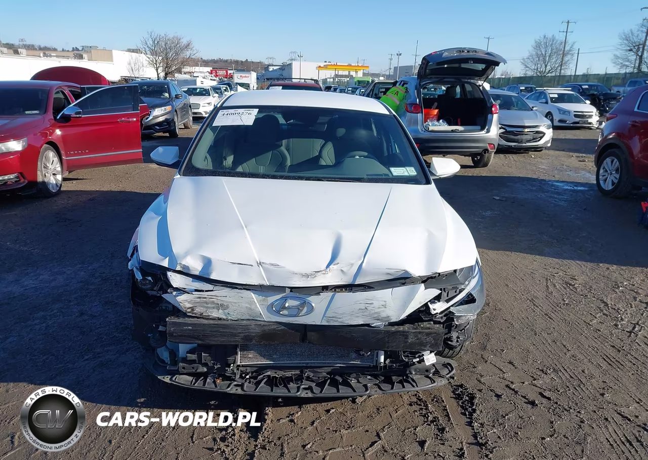 2022 Hyundai Elantra Sel VIN:5NPLM4AG2NH053748 - 13
