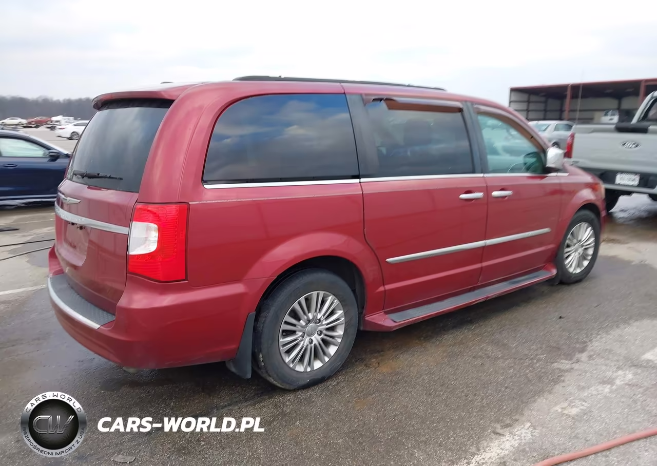 2015 Chrysler Town & Country Touring-L VIN:2C4RC1CG6FR656697 - 4