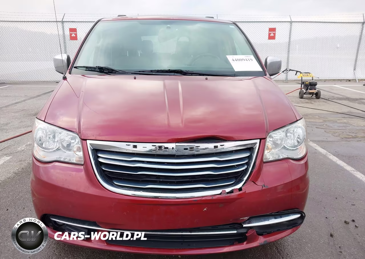 2015 Chrysler Town & Country Touring-L VIN:2C4RC1CG6FR656697 - 6