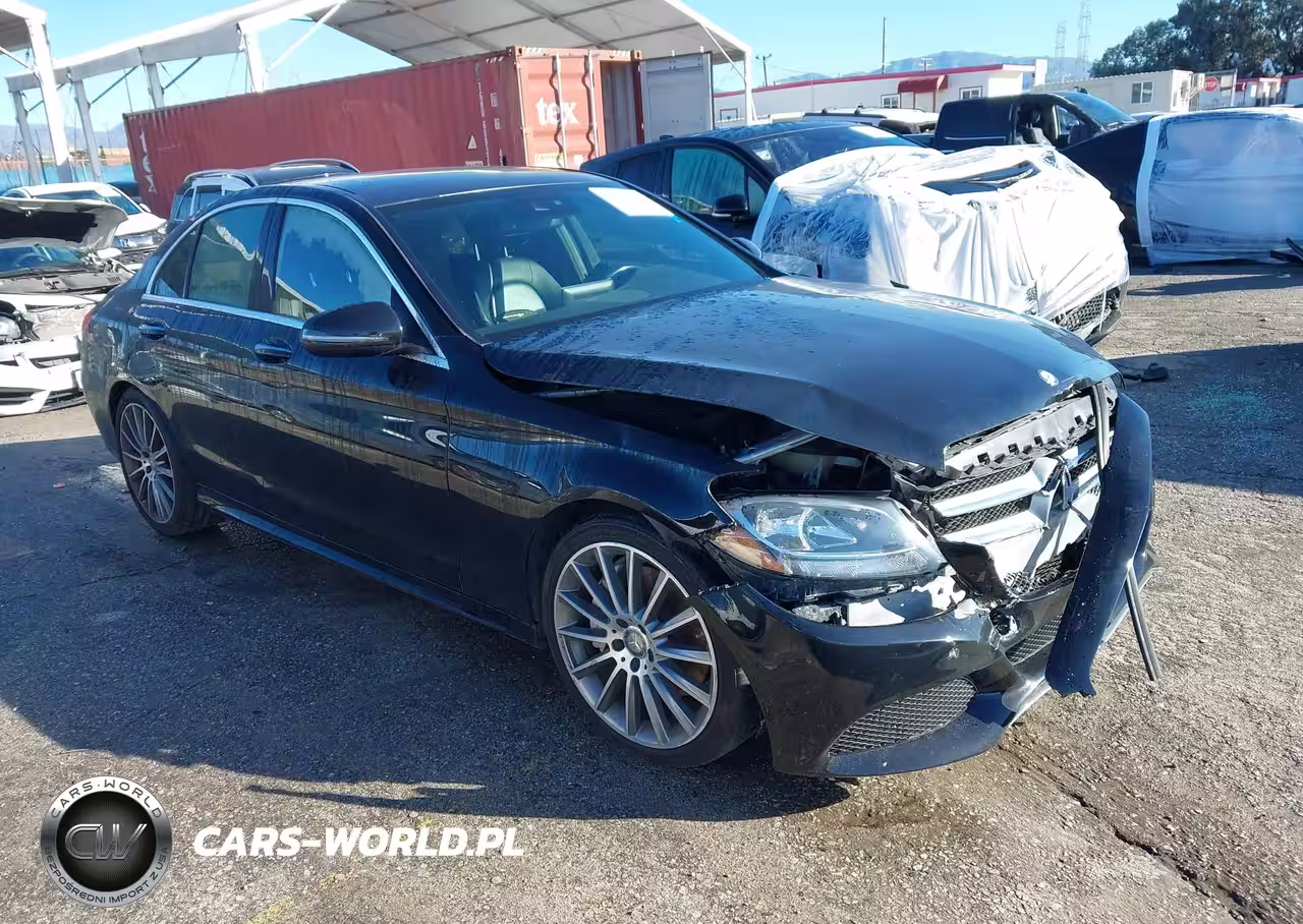 2016 Mercedes-Benz C 300 Sport