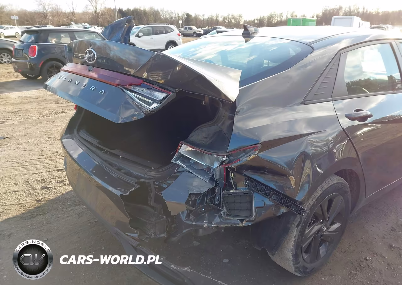 2022 Hyundai Elantra Sel VIN:5NPLM4AG8NH071493 - 6