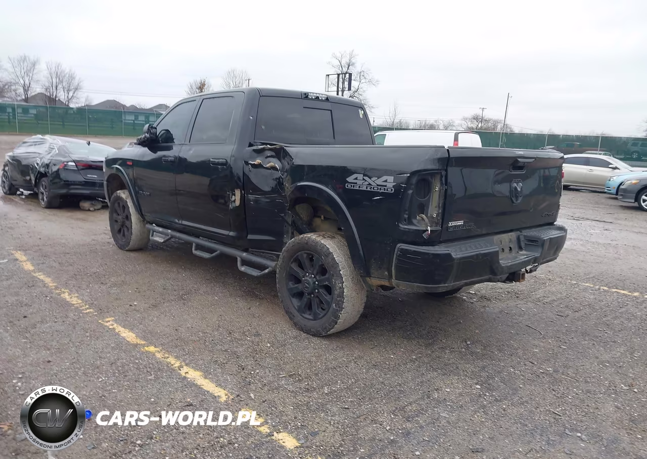 2019 Ram 2500 Laramie 4X4 6'4 Box VIN:3C6UR5FJ1KG521111 - 3