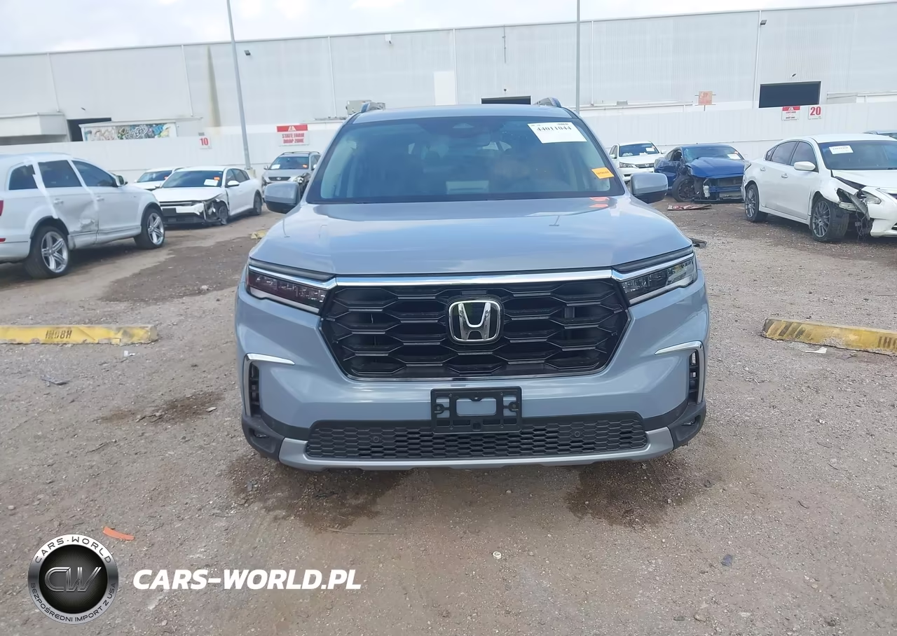 2025 Honda Pilot Touring VIN:5FNYG2H74SB038086 - 12