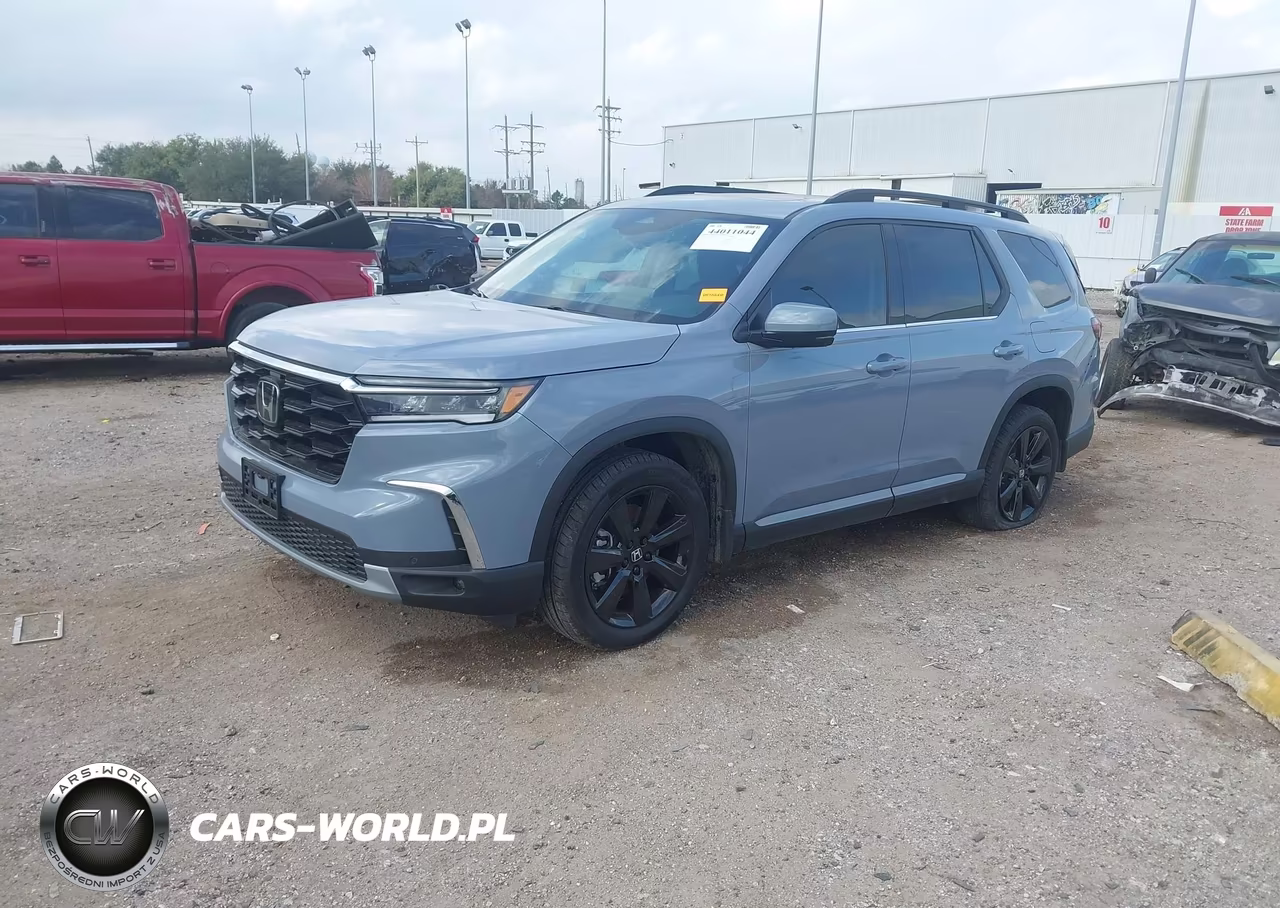 2025 Honda Pilot Touring VIN:5FNYG2H74SB038086 - 2