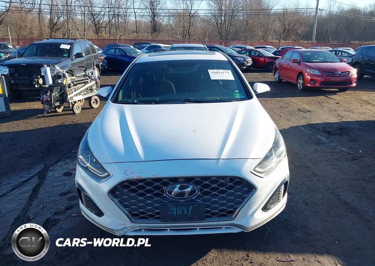 2018 Hyundai Sonata Sport+ VIN:5NPE34AF2JH722968 - 12