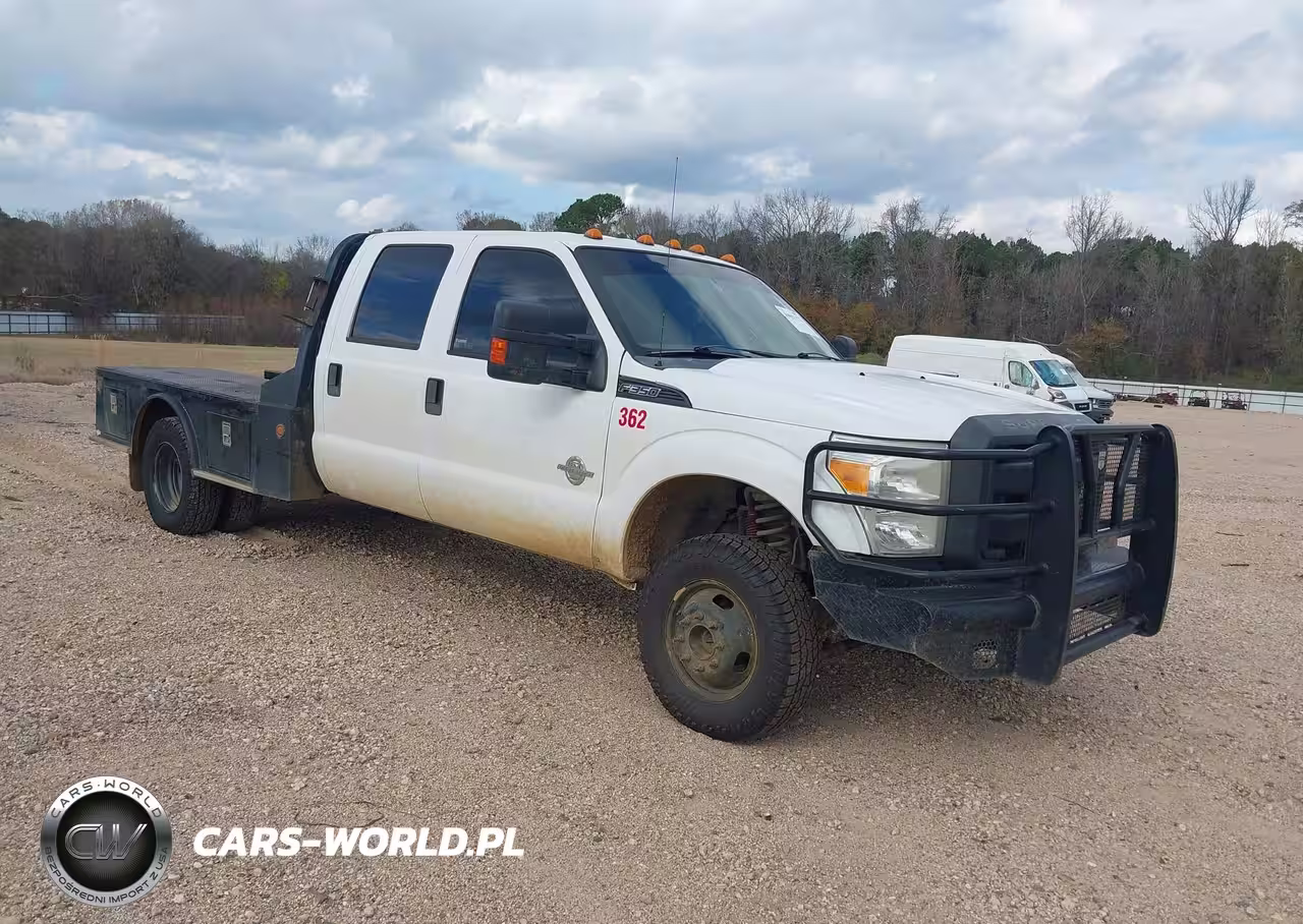 2014 Ford F-350 Chassis Xl