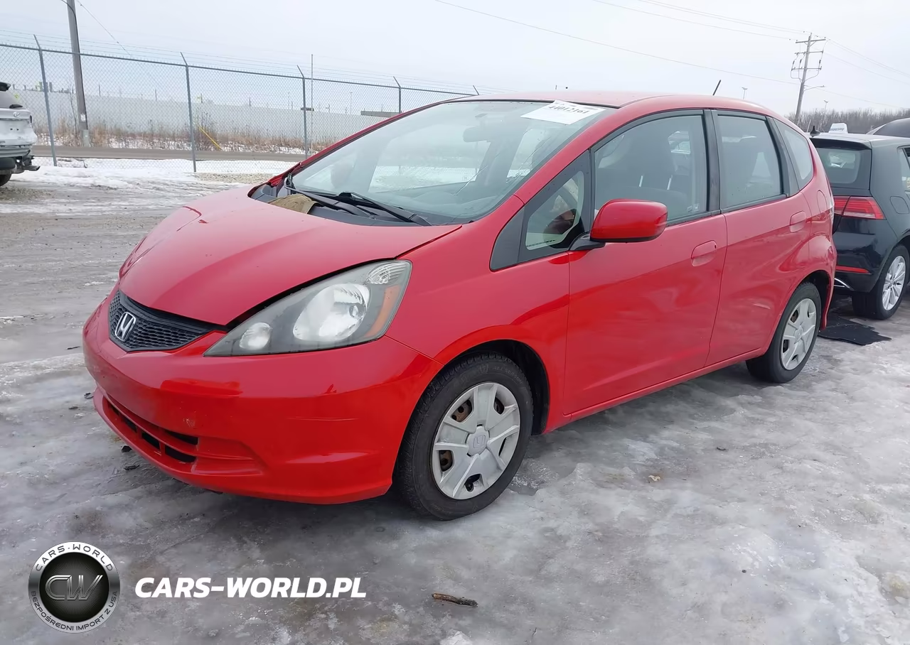 2013 Honda Fit VIN:JHMGE8H32DC001702 - 2