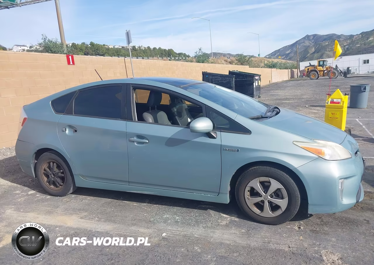 2012 Toyota Prius Four VIN:JTDKN3DU0C5513300 - 13