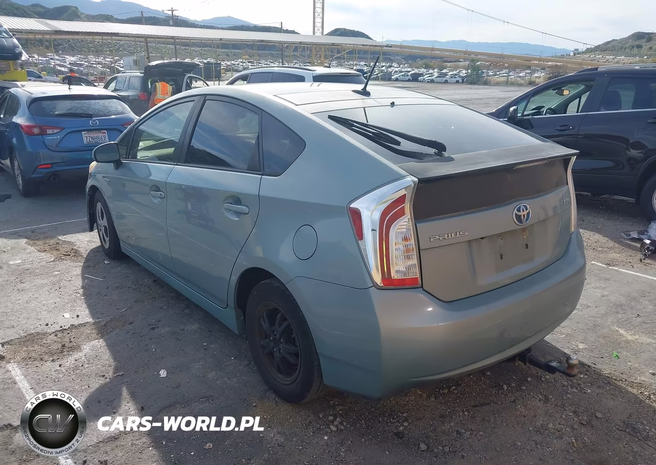 2012 Toyota Prius Four VIN:JTDKN3DU0C5513300 - 3
