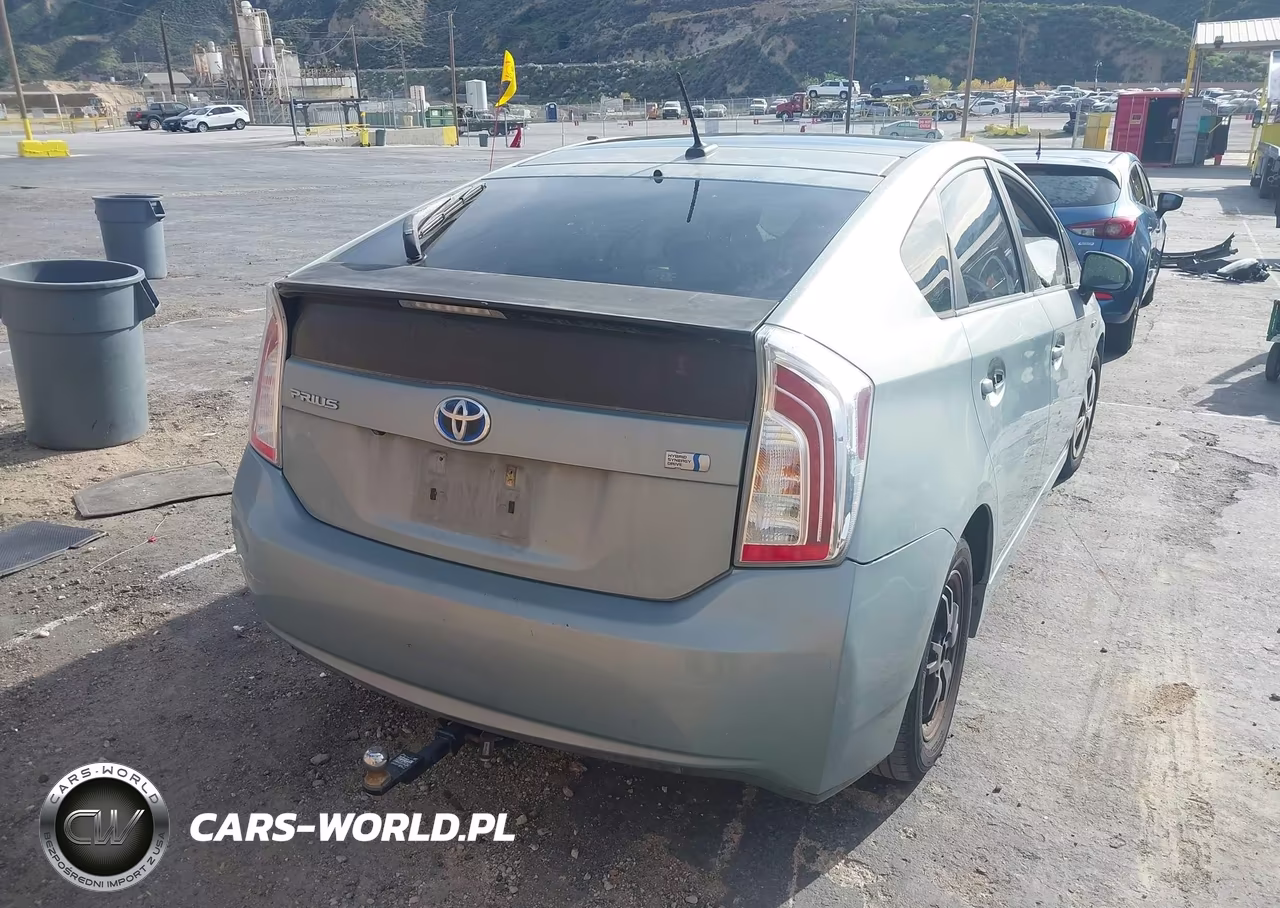 2012 Toyota Prius Four VIN:JTDKN3DU0C5513300 - 4