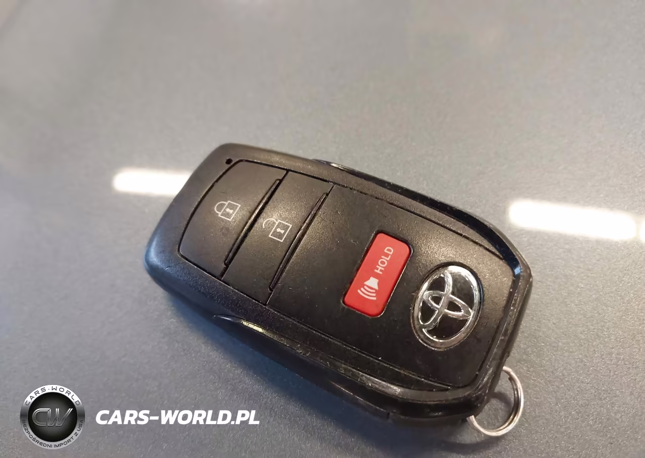 2022 Toyota Corolla Cross Le VIN:7MUCAABGXNV002780 - 11
