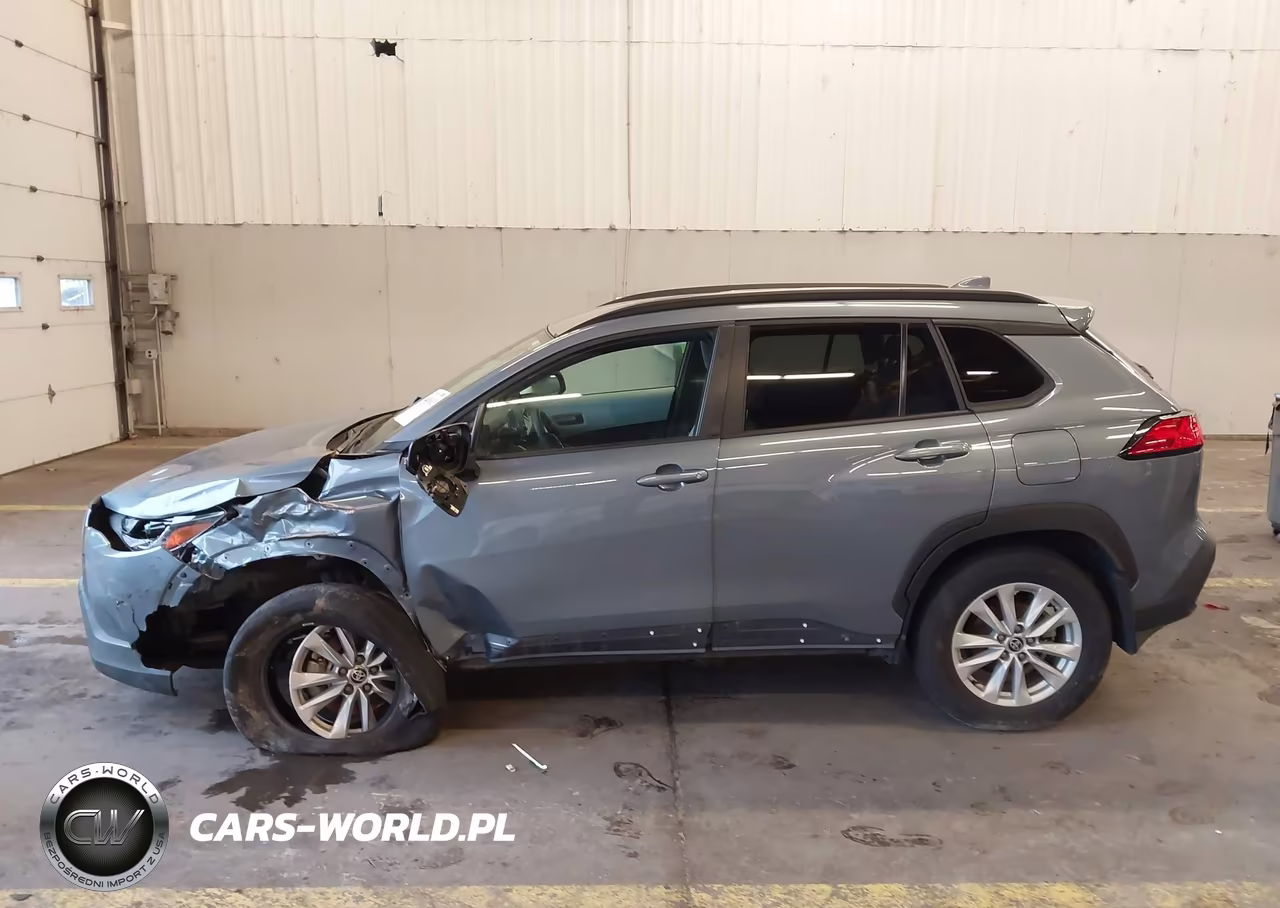 2022 Toyota Corolla Cross Le VIN:7MUCAABGXNV002780 - 14