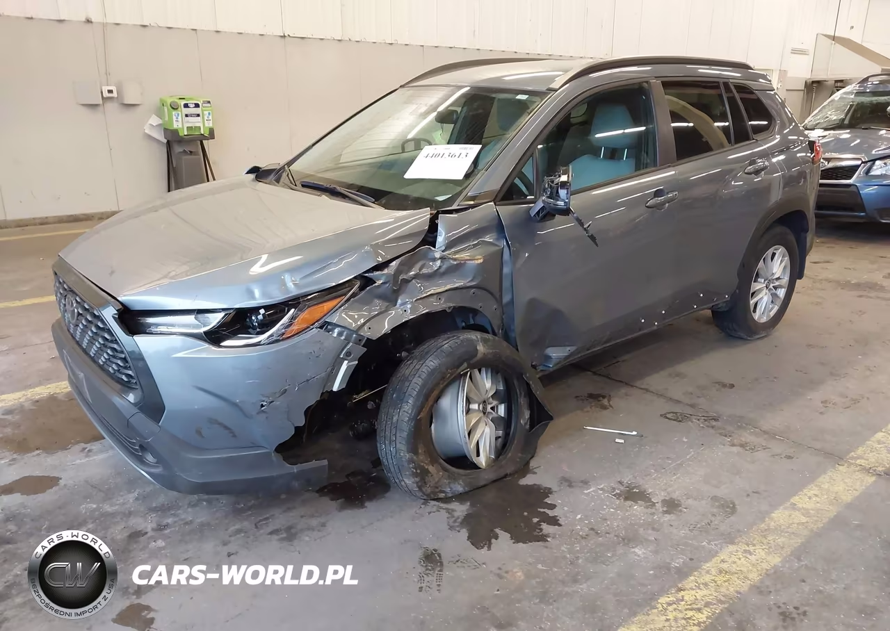 2022 Toyota Corolla Cross Le VIN:7MUCAABGXNV002780 - 2