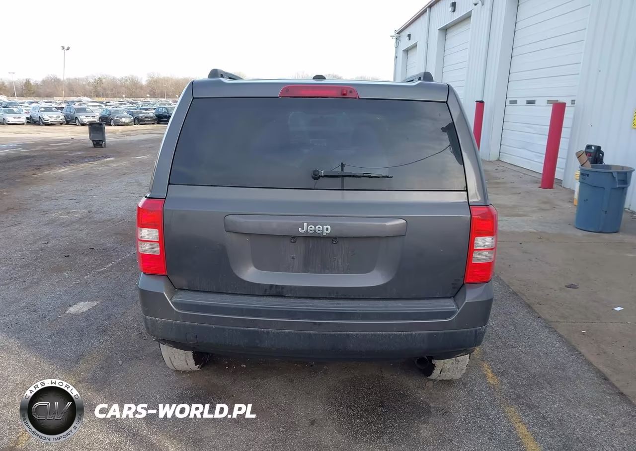 2016 Jeep Patriot Sport VIN:1C4NJPBA6GD575370 - 16
