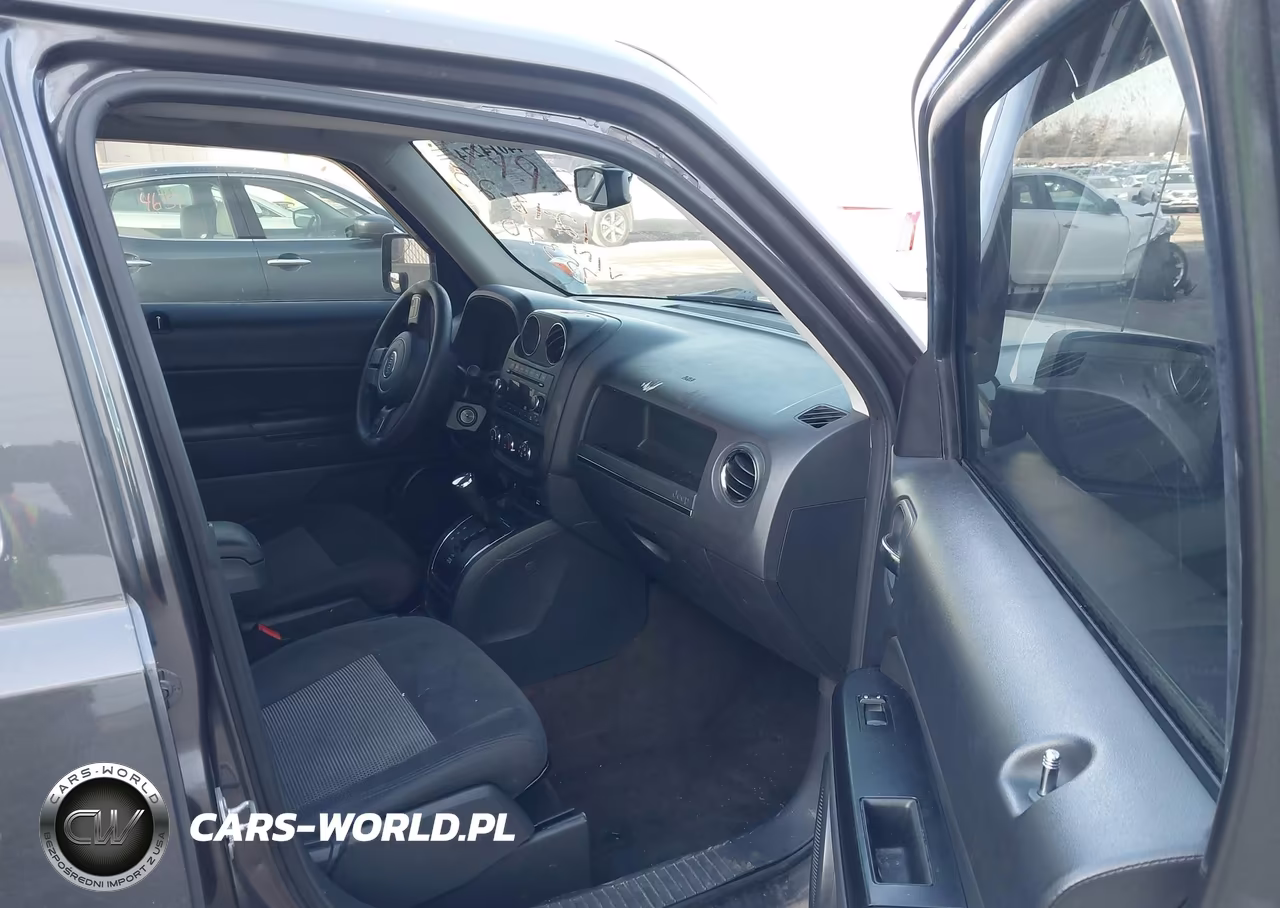 2016 Jeep Patriot Sport VIN:1C4NJPBA6GD575370 - 5