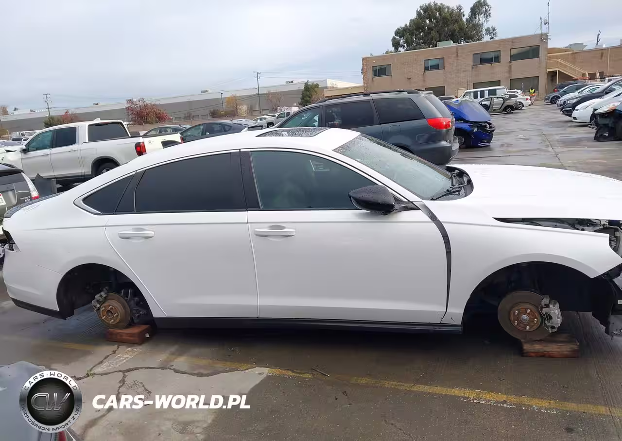 2023 Honda Accord Hybrid Sport VIN:1HGCY2F50PA058300 - 13