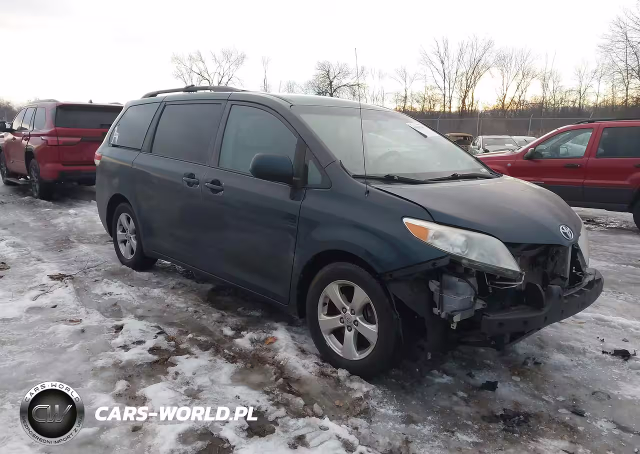 2011 Toyota Sienna Le V6