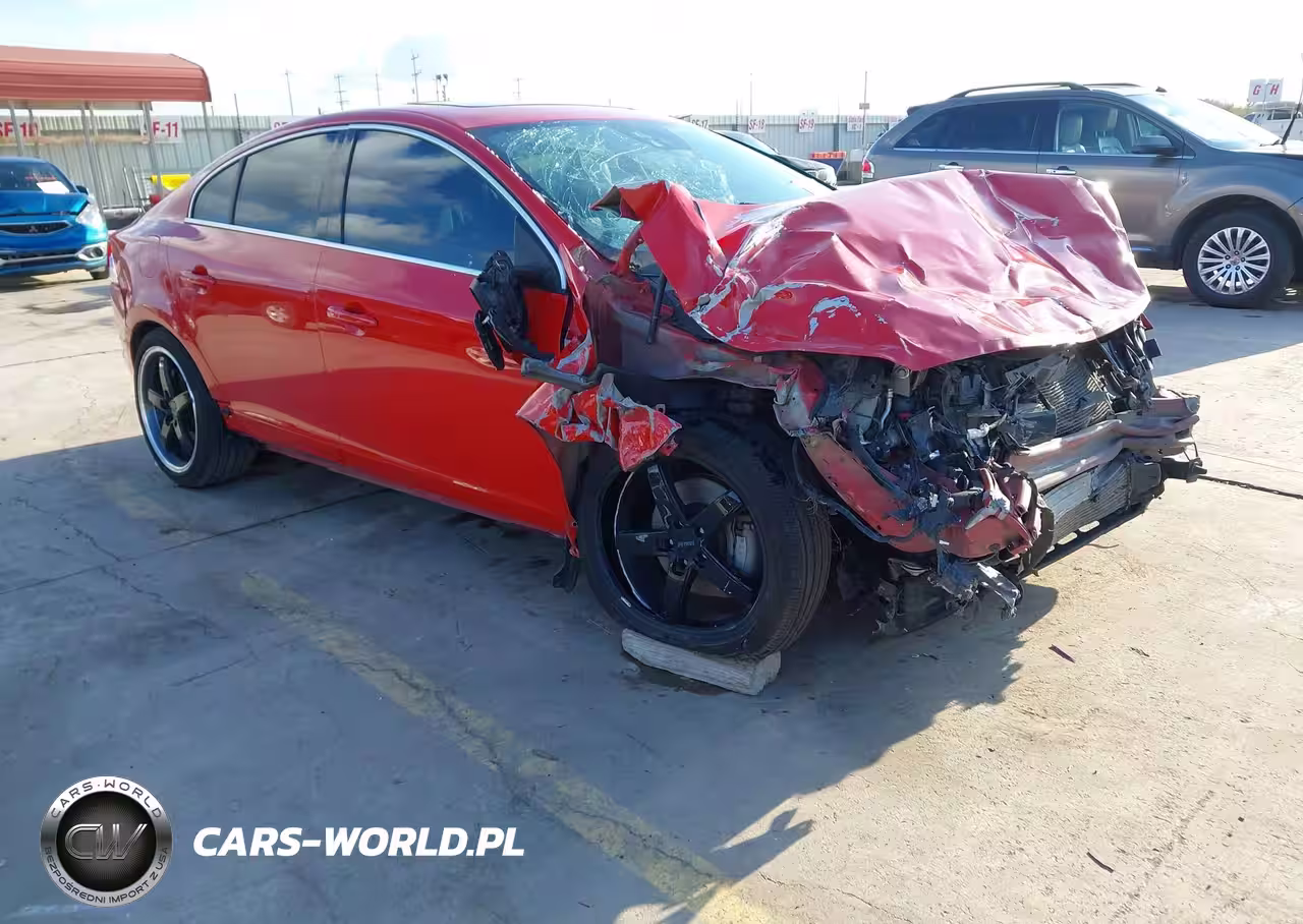 2016 Volvo S60 T6 Drive-E R-Design Platinum