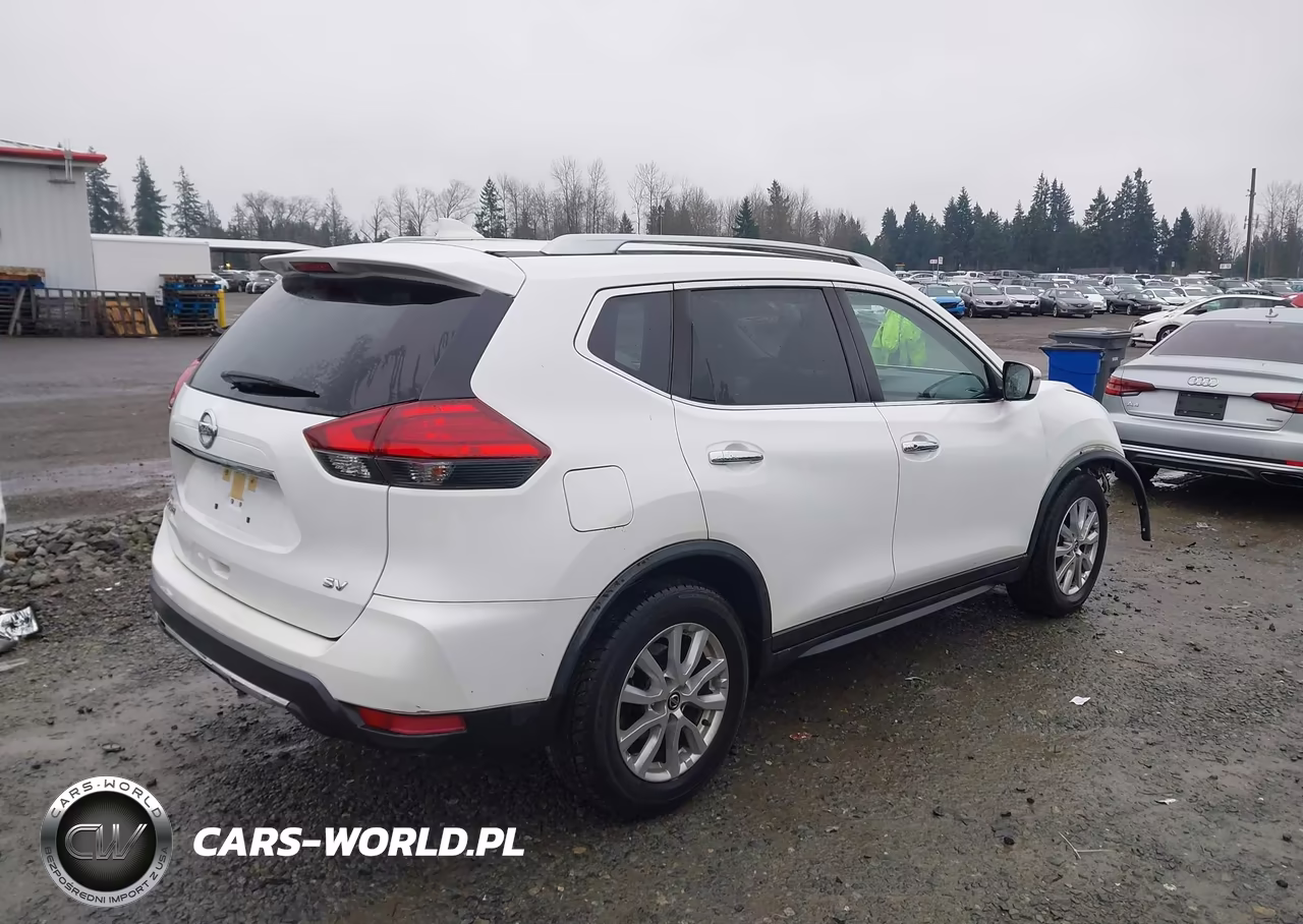 2017 Nissan Rogue Sv VIN:JN8AT2MT2HW151625 - 4