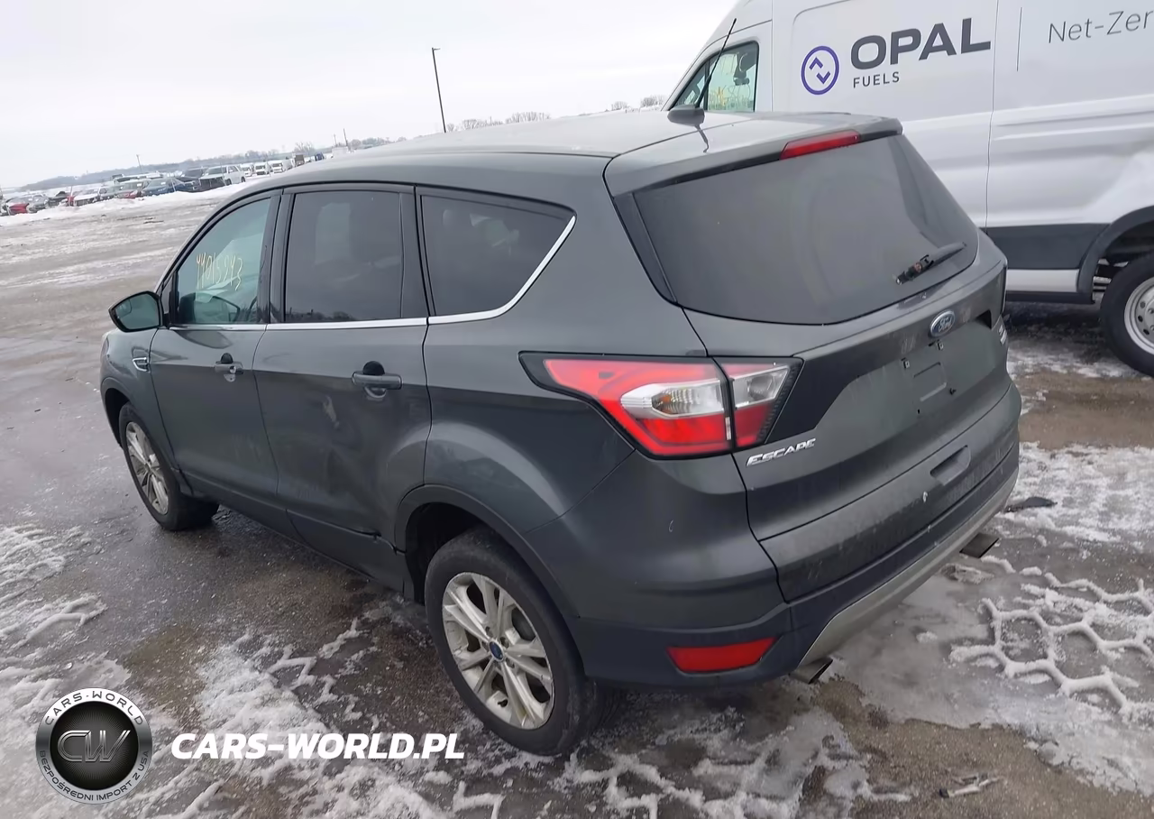 2017 Ford Escape Se VIN:1FMCU9GD3HUC26032 - 3