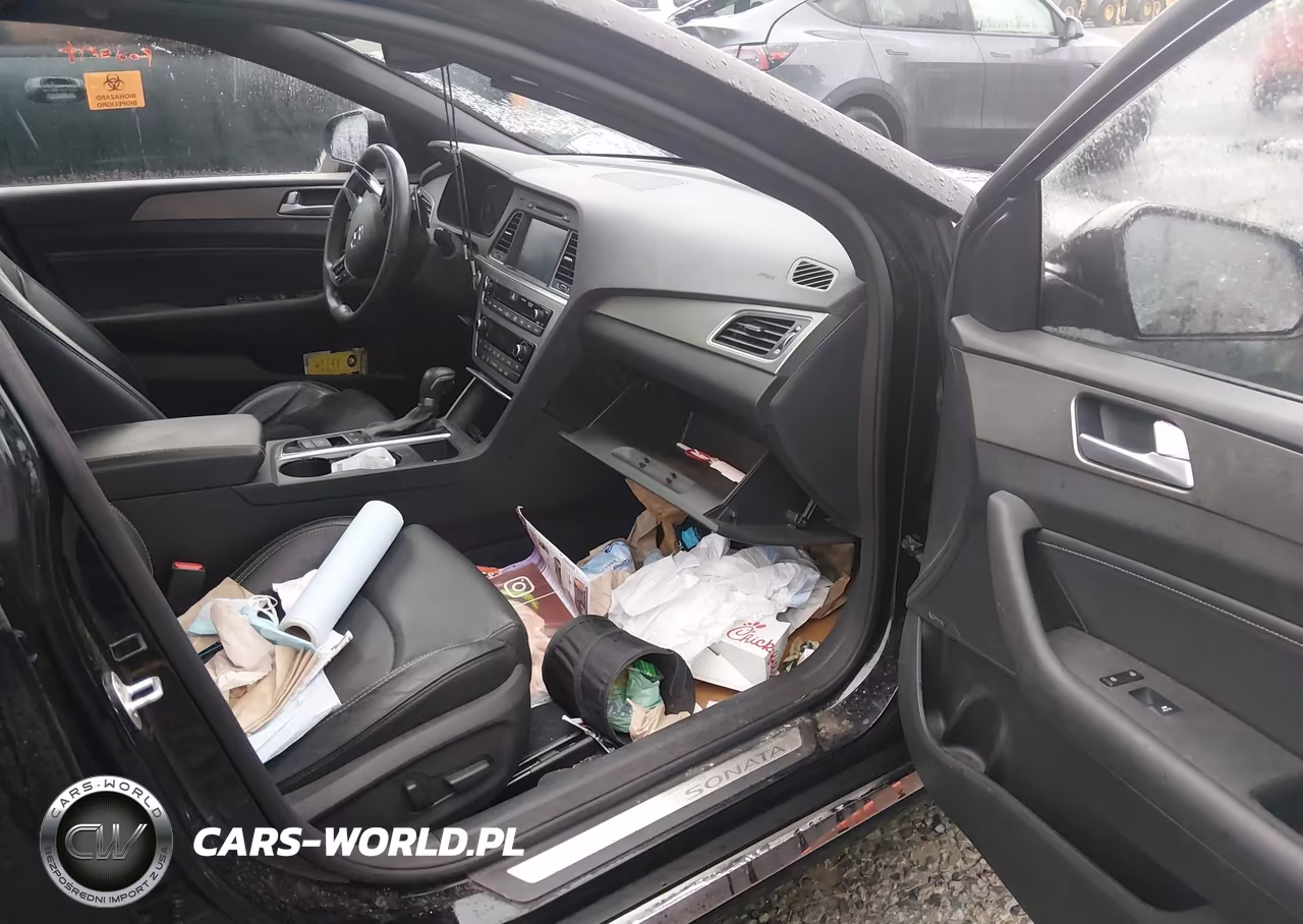 2015 Hyundai Sonata Limited 2.0T VIN:5NPE34AB1FH115710 - 17
