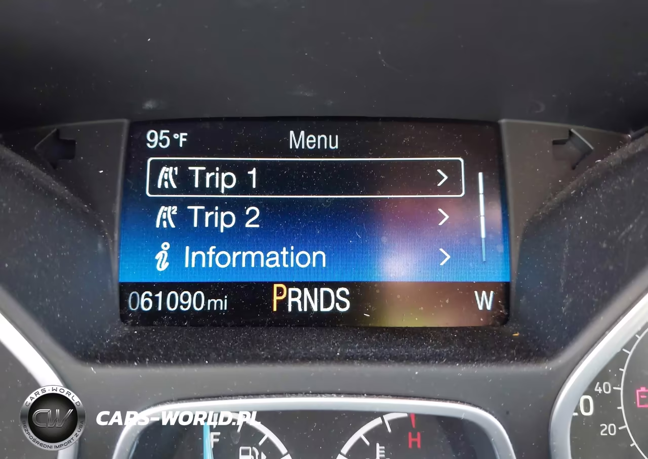 2016 Ford Focus Se VIN:1FADP3F23GL368811 - 16