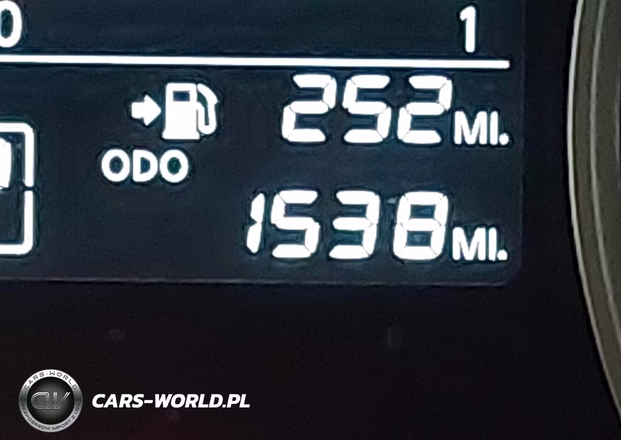 2025 Nissan Versa 1.6 S VIN:3N1CN8DV6SL880102 - 16