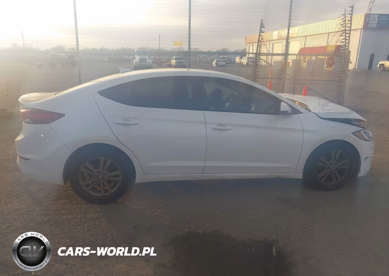 2018 Hyundai Elantra Sel VIN:5NPD84LF0JH339914 - 13