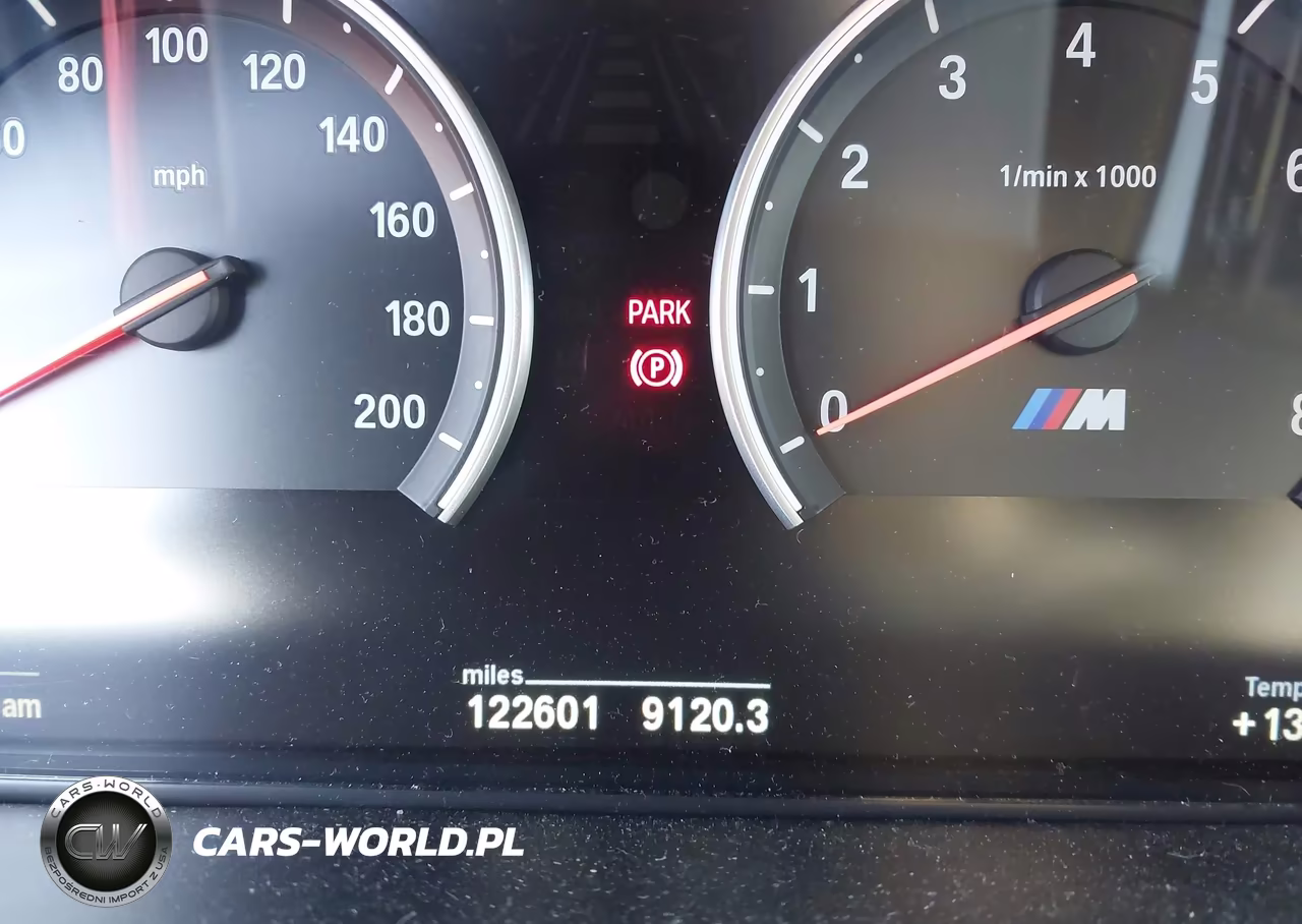 2015 BMW X6 M VIN:5YMKW8C56F0R42762 - 15