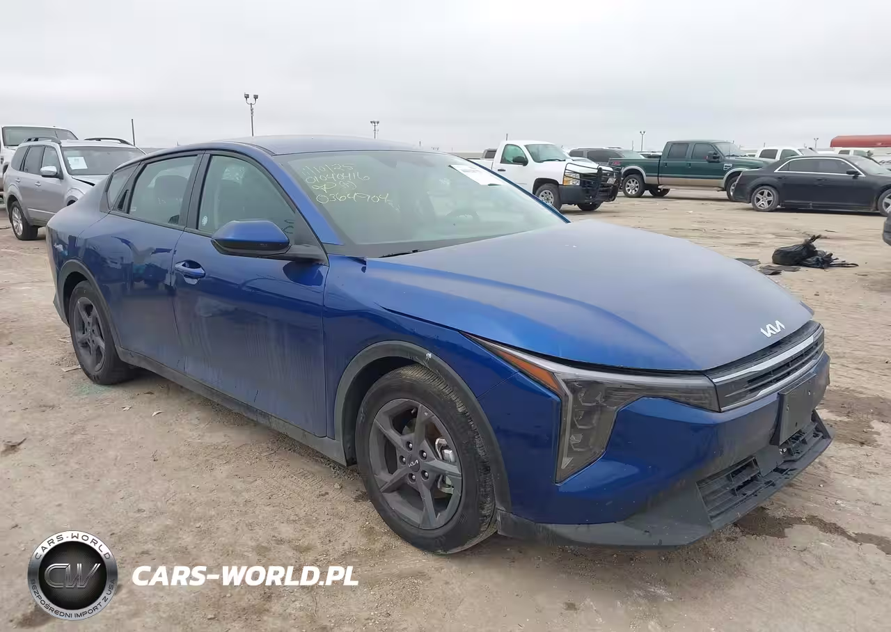2025 Kia K4 Lxs