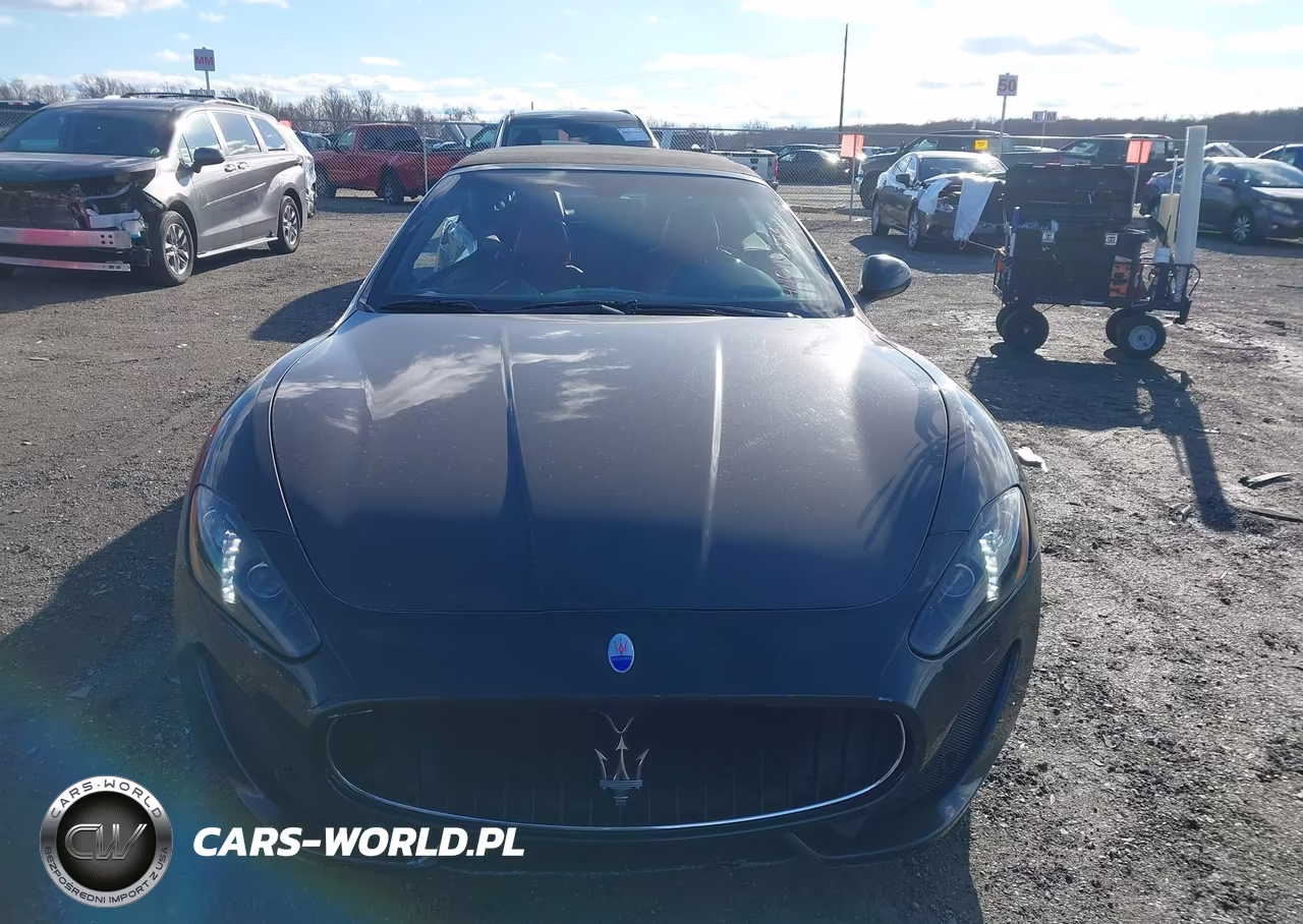 2013 Maserati Granturismo Sport VIN:ZAM45VMA2D0068420 - 12