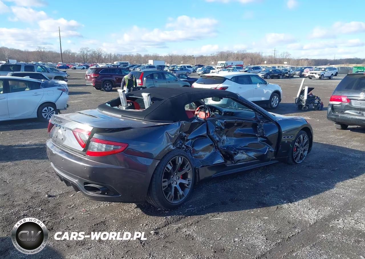 2013 Maserati Granturismo Sport VIN:ZAM45VMA2D0068420 - 4