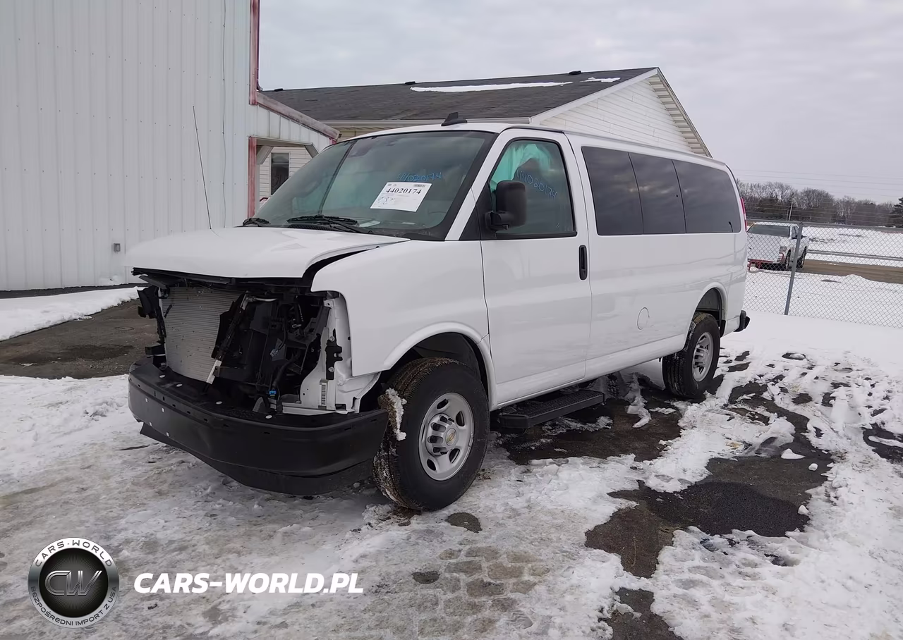 2025 Chevrolet Express Passenger Rwd 2500 Regular Wheelbase Ls VIN:1GAWGEFP6S1268242 - 2
