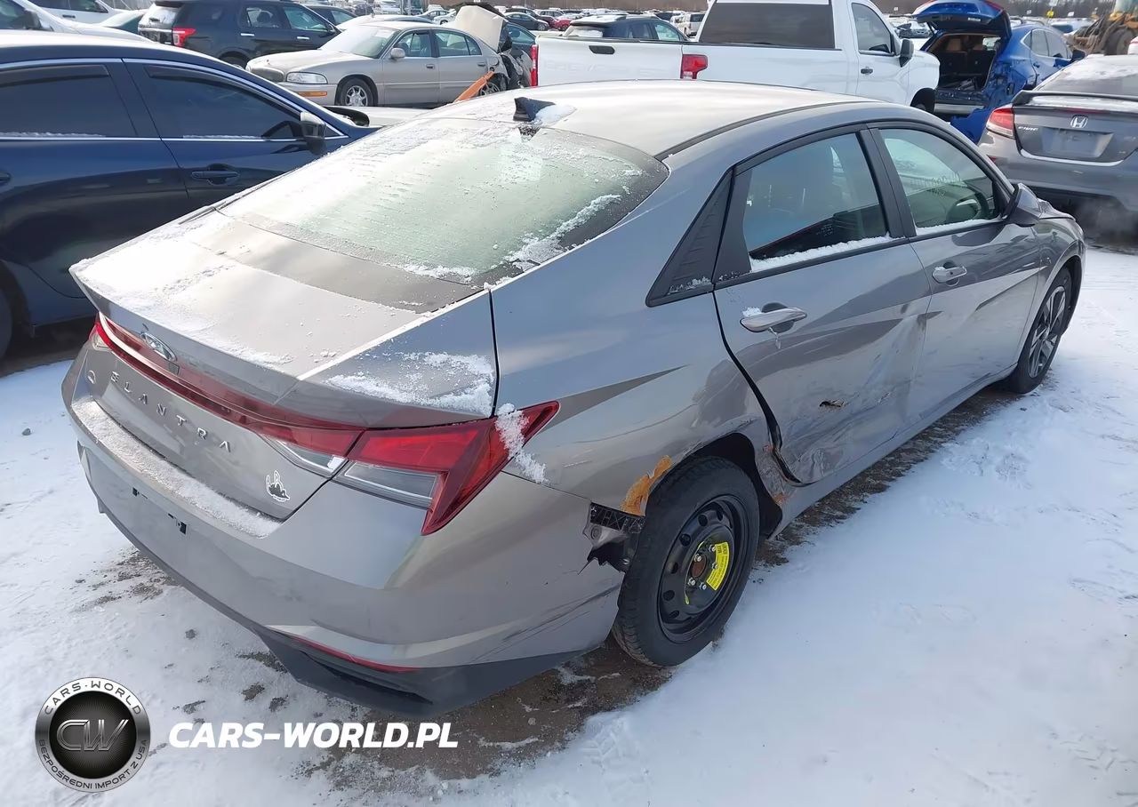 2023 Hyundai Elantra Sel VIN:KMHLM4AG2PU374970 - 4