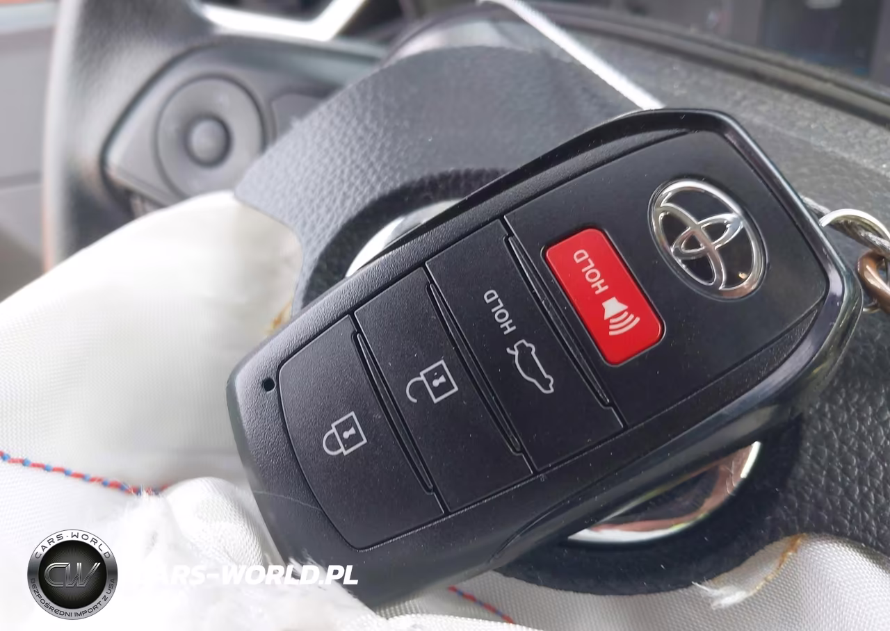 2025 Toyota Corolla Le VIN:5YFB4MDE4SP327147 - 11