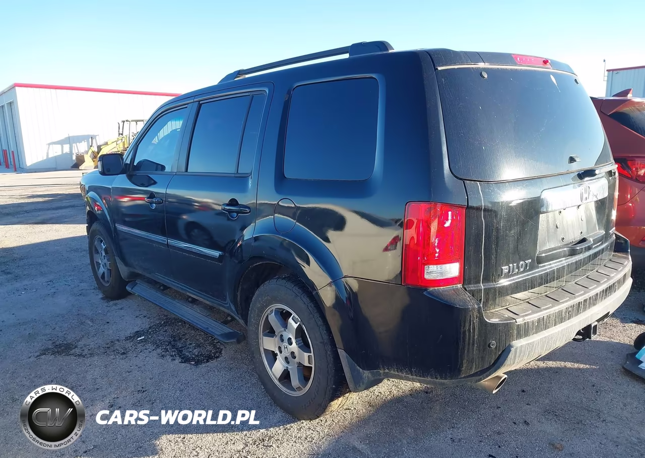 2010 Honda Pilot Touring VIN:5FNYF3H82AB010304 - 3