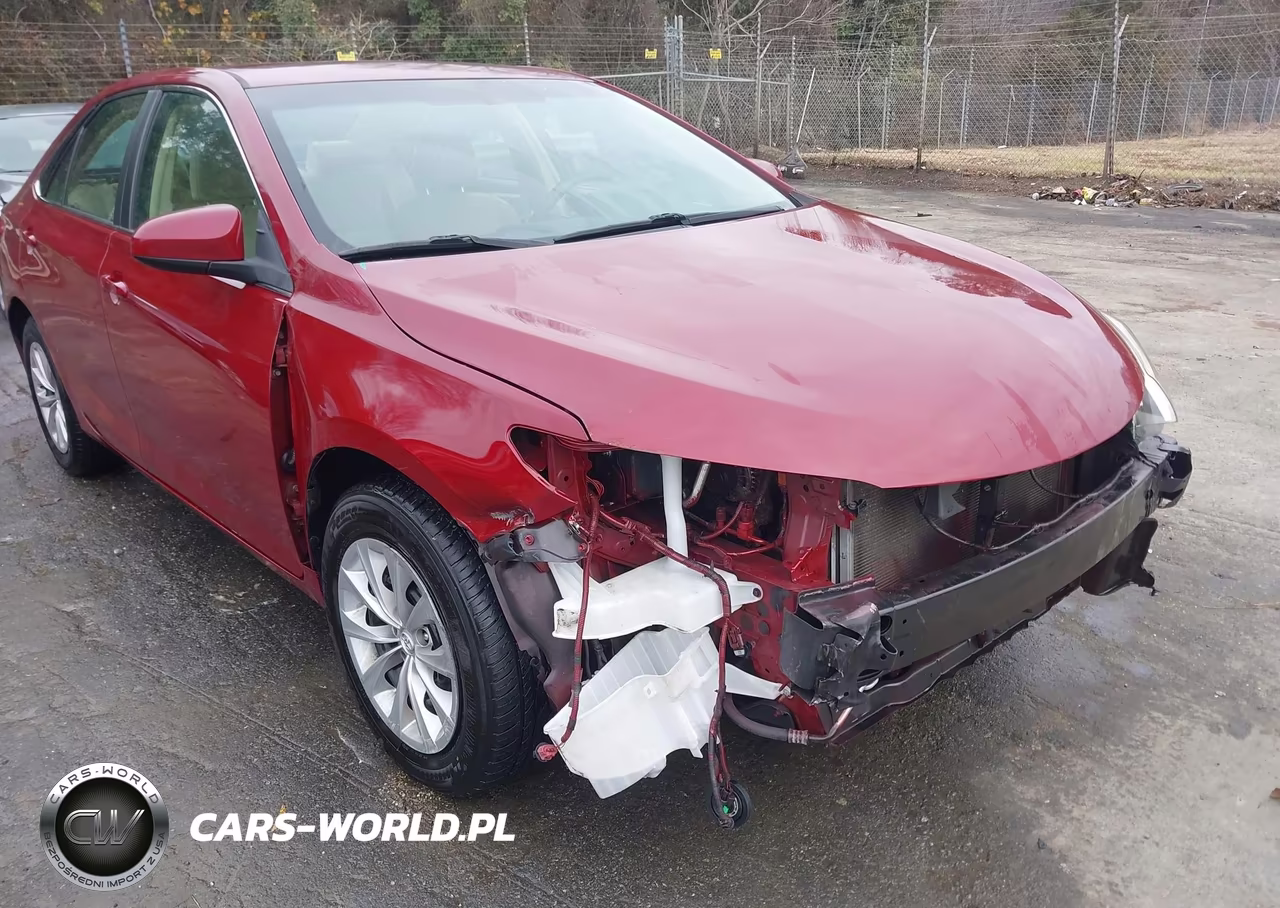 2015 Toyota Camry Le VIN:4T1BF1FK4FU978083 - 17