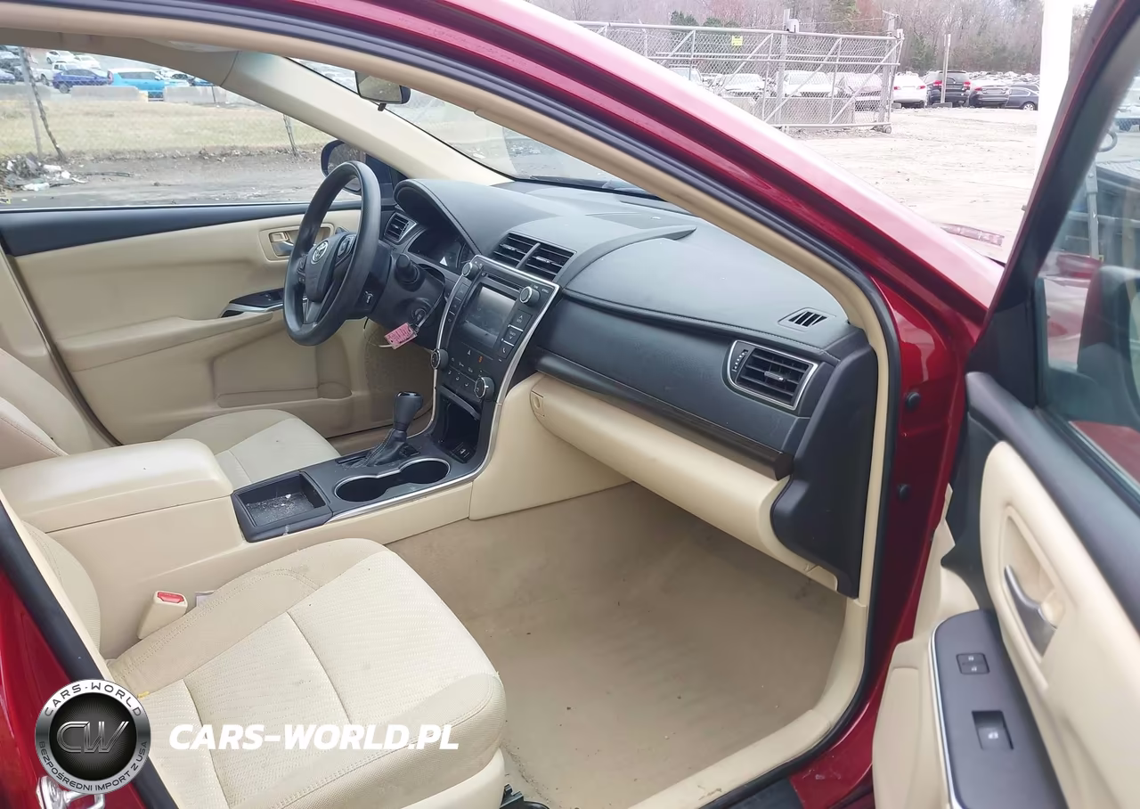 2015 Toyota Camry Le VIN:4T1BF1FK4FU978083 - 5