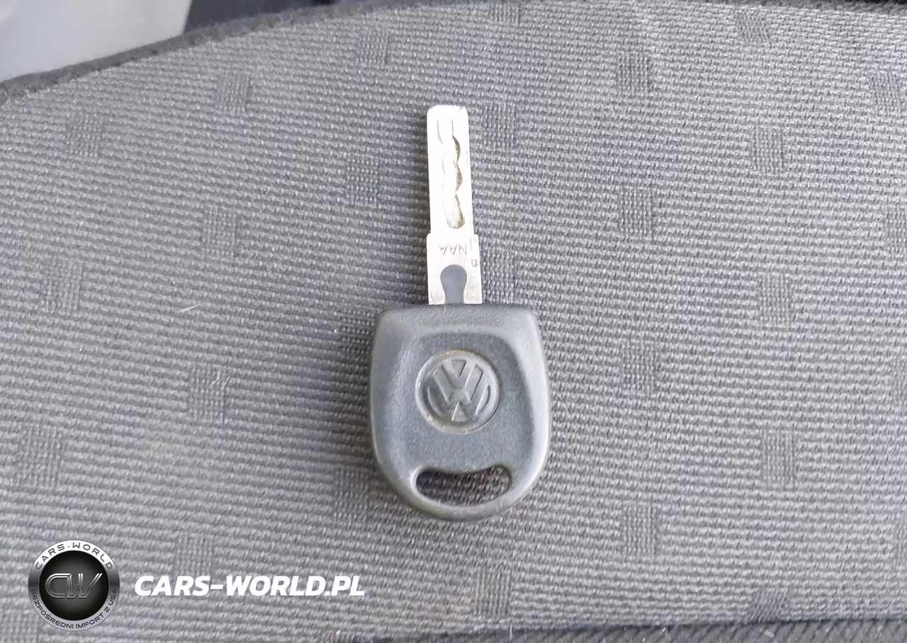 1999 Volkswagen New Beetle Gl VIN:3VWBA21C9XM448641 - 11
