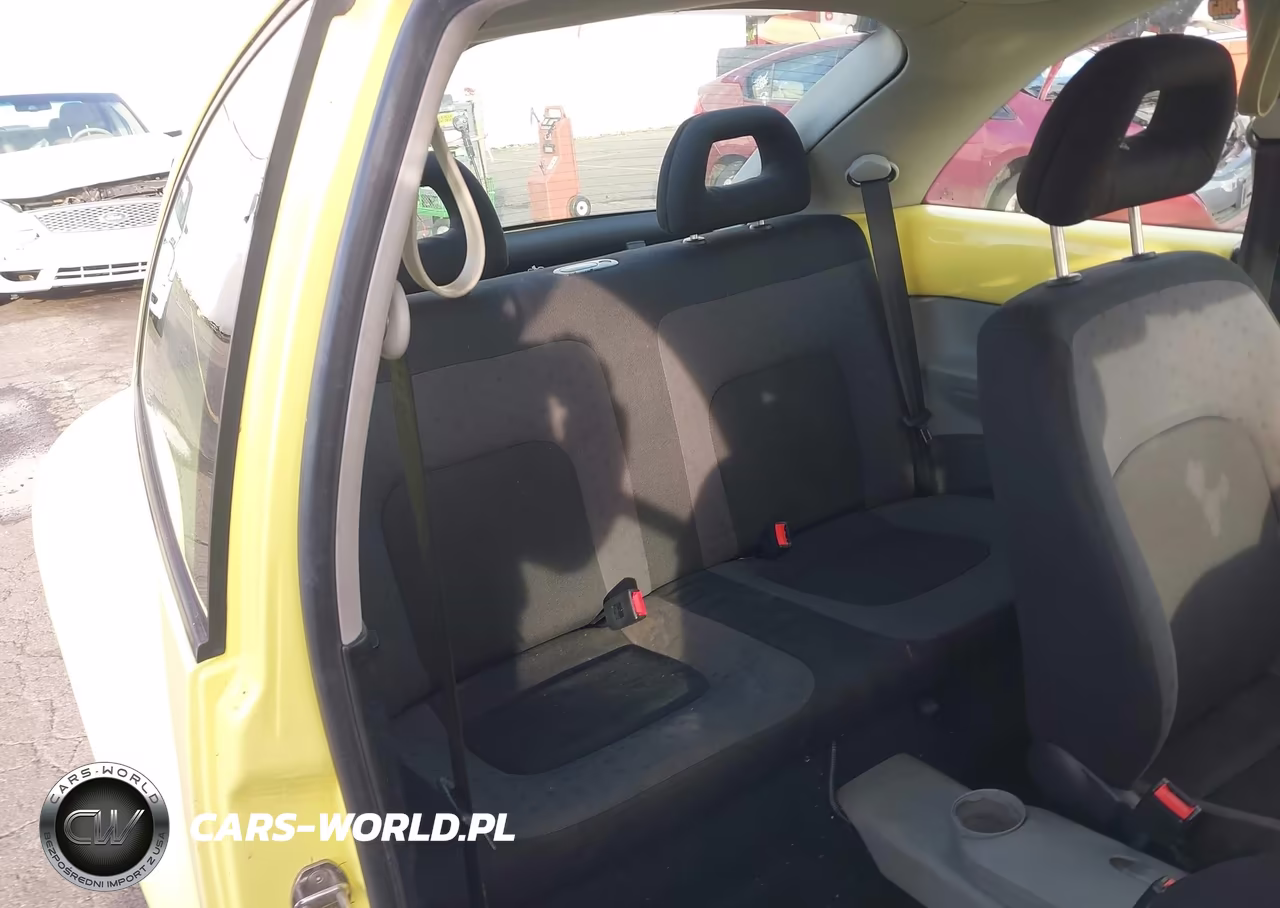 1999 Volkswagen New Beetle Gl VIN:3VWBA21C9XM448641 - 8
