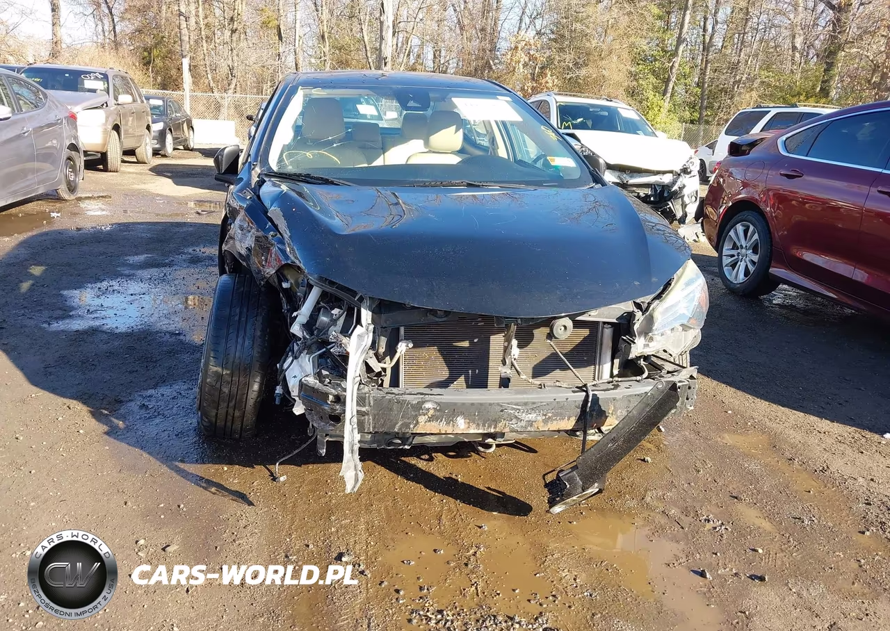 2018 Toyota Corolla Le VIN:2T1BURHE1JC011310 - 6