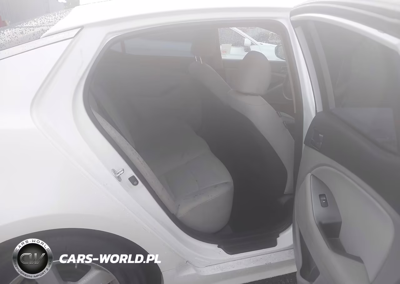 2015 Kia Optima Lx VIN:KNAGM4A73F5602566 - 8