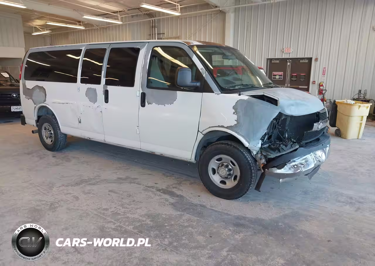 2009 Chevrolet Express 3500 Ls