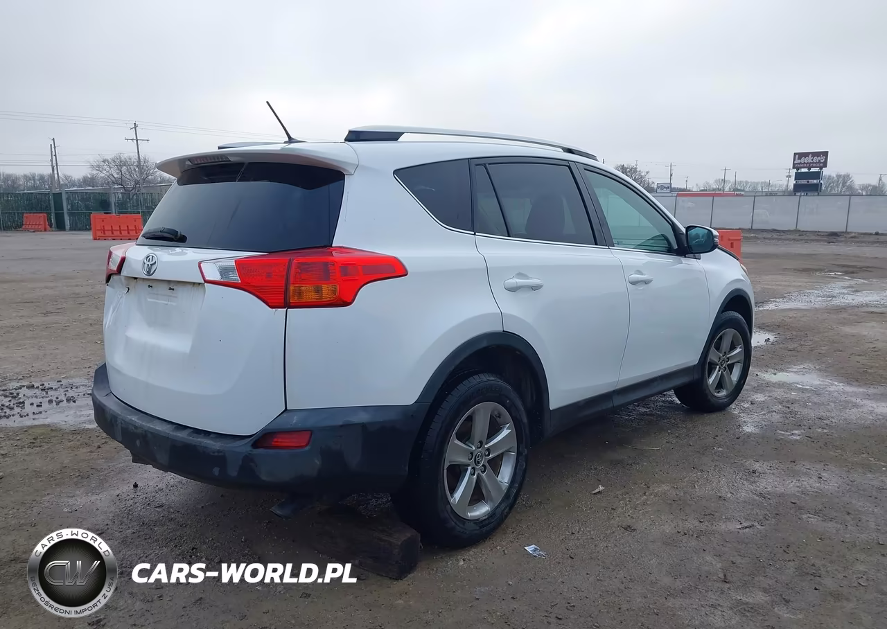 2015 Toyota Rav4 Xle VIN:2T3WFREV1FW172835 - 4