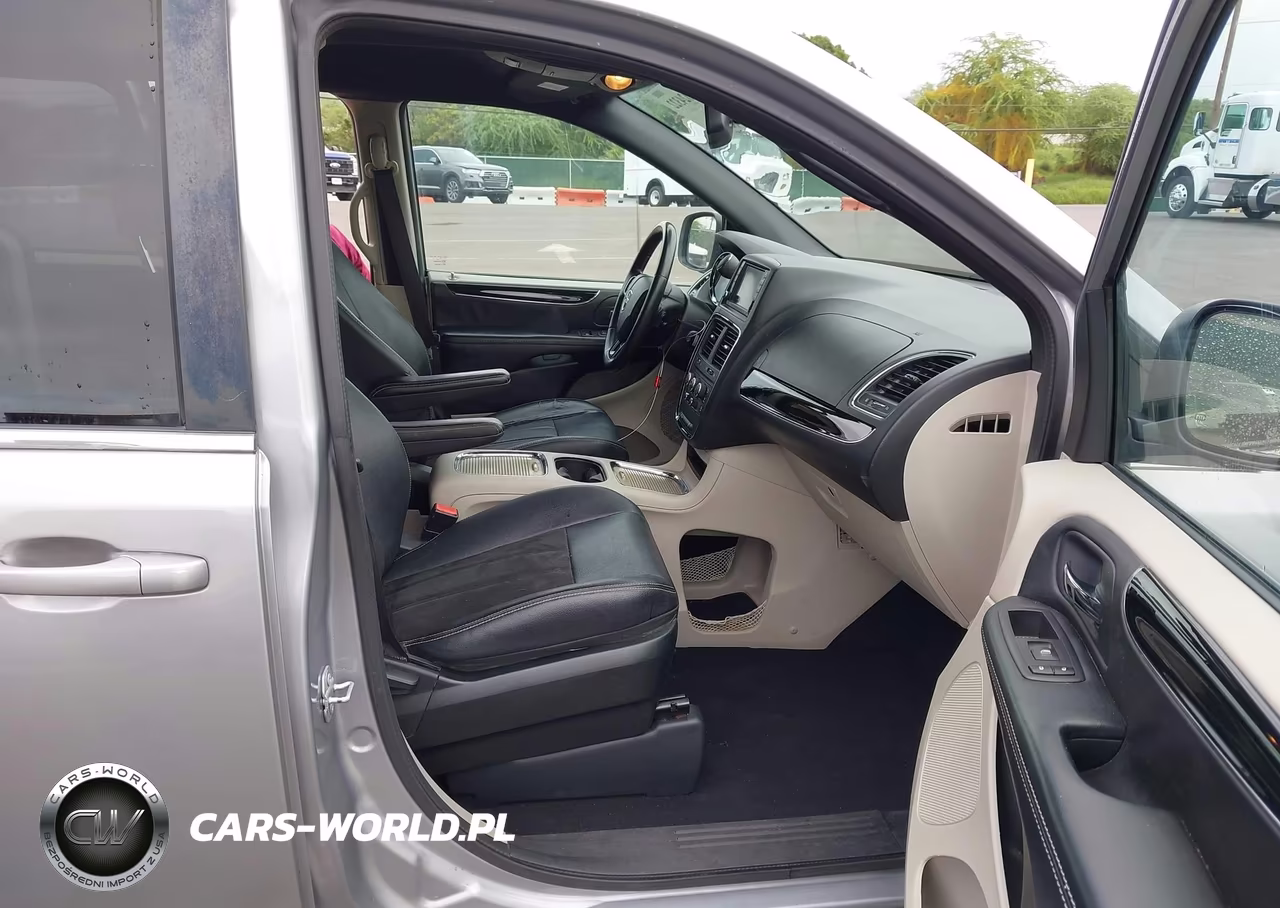 2019 Dodge Grand Caravan Sxt VIN:2C4RDGCG9KR660589 - 5