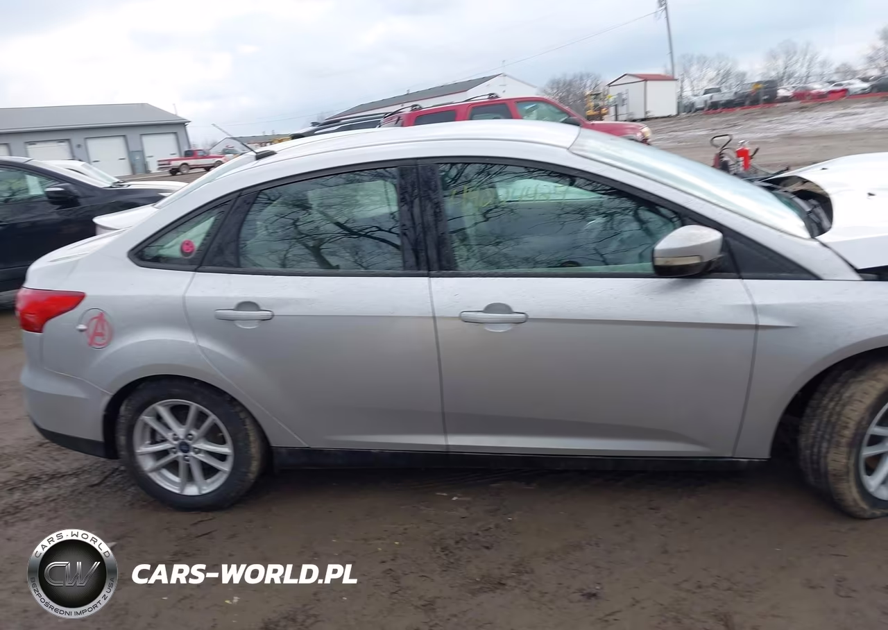 2017 Ford Focus Se VIN:1FADP3FE8HL295088 - 13