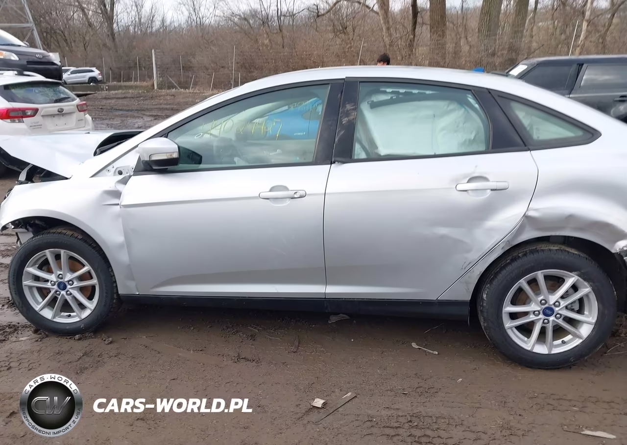 2017 Ford Focus Se VIN:1FADP3FE8HL295088 - 14