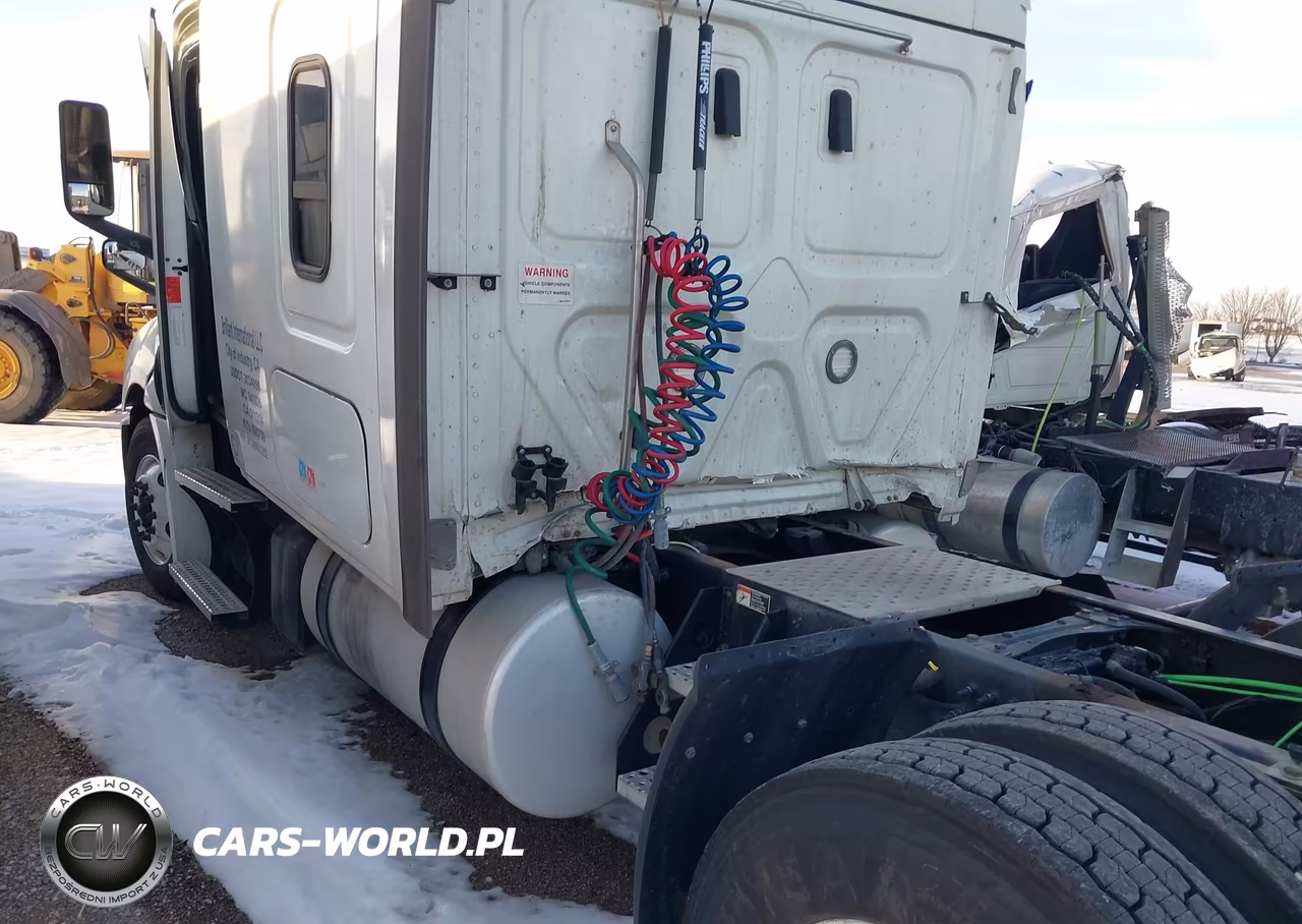 2021 Freightliner New Cascadia 126 VIN:3AKJHHDR1MSMM0282 - 3